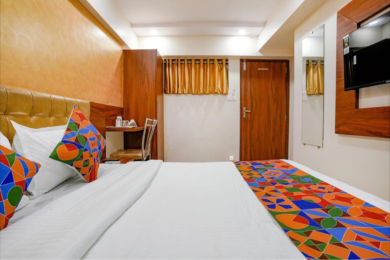 Fabexpress Alive - Nr Juhu Beach - Mumbai — Photos 3